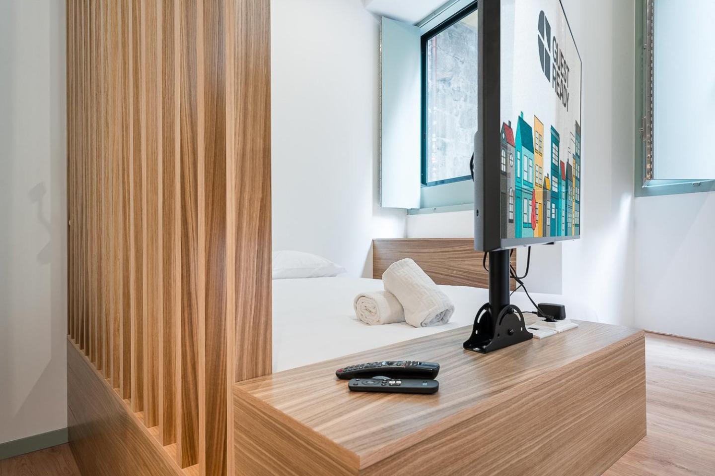 Guestready - A Modern Stay In Downtown Порто Екстериор снимка